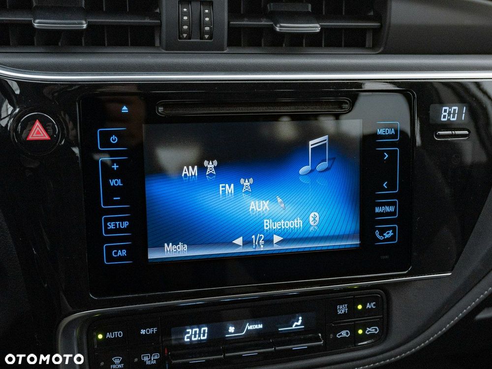 Toyota Auris 1.6 Premium - 22