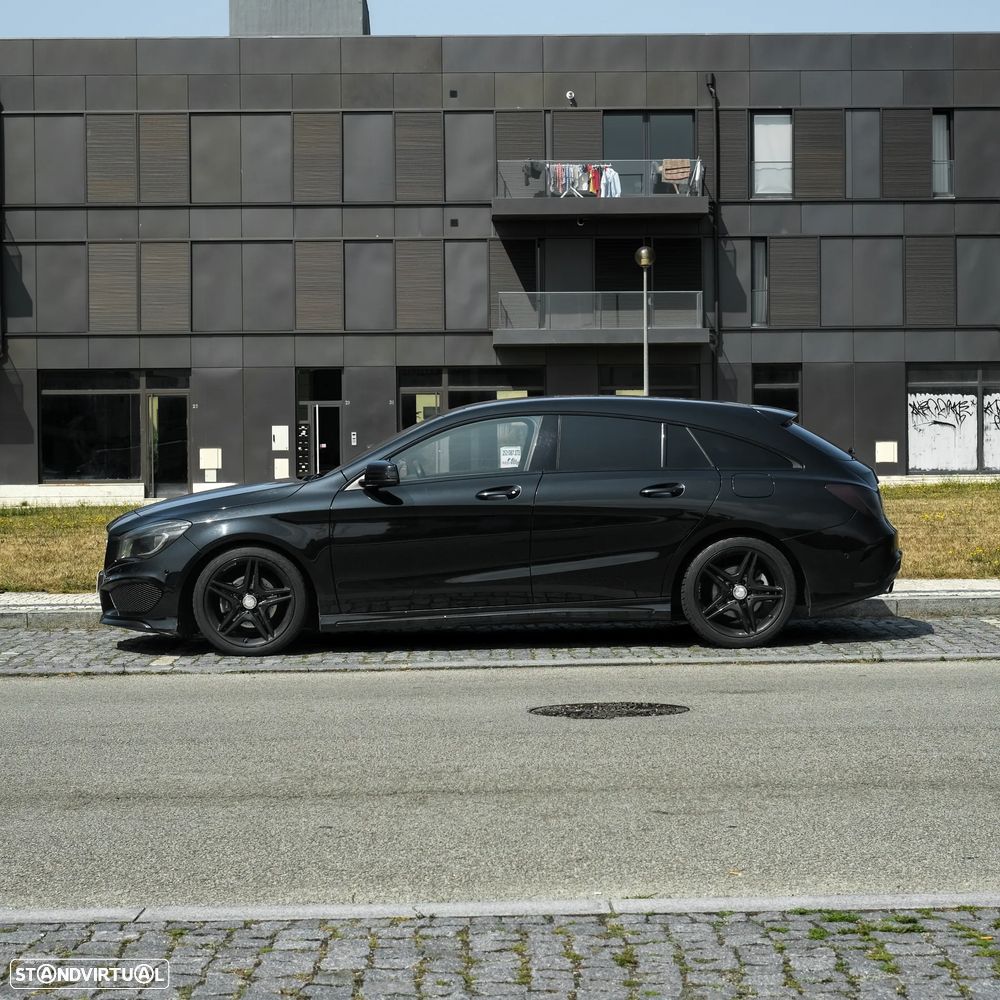 Mercedes-Benz CLA 180 d Shooting Brake AMG Line - 2