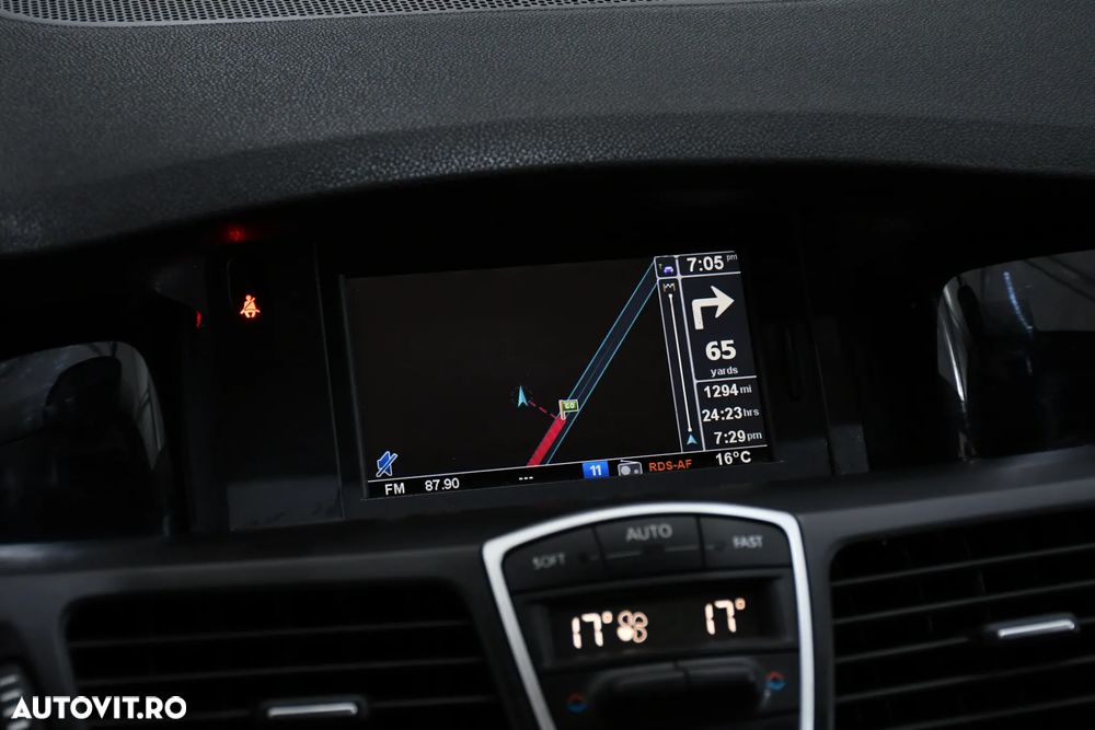 Renault Laguna ENERGY dCi 130 FAP Start & Stop Bose Edition - 16