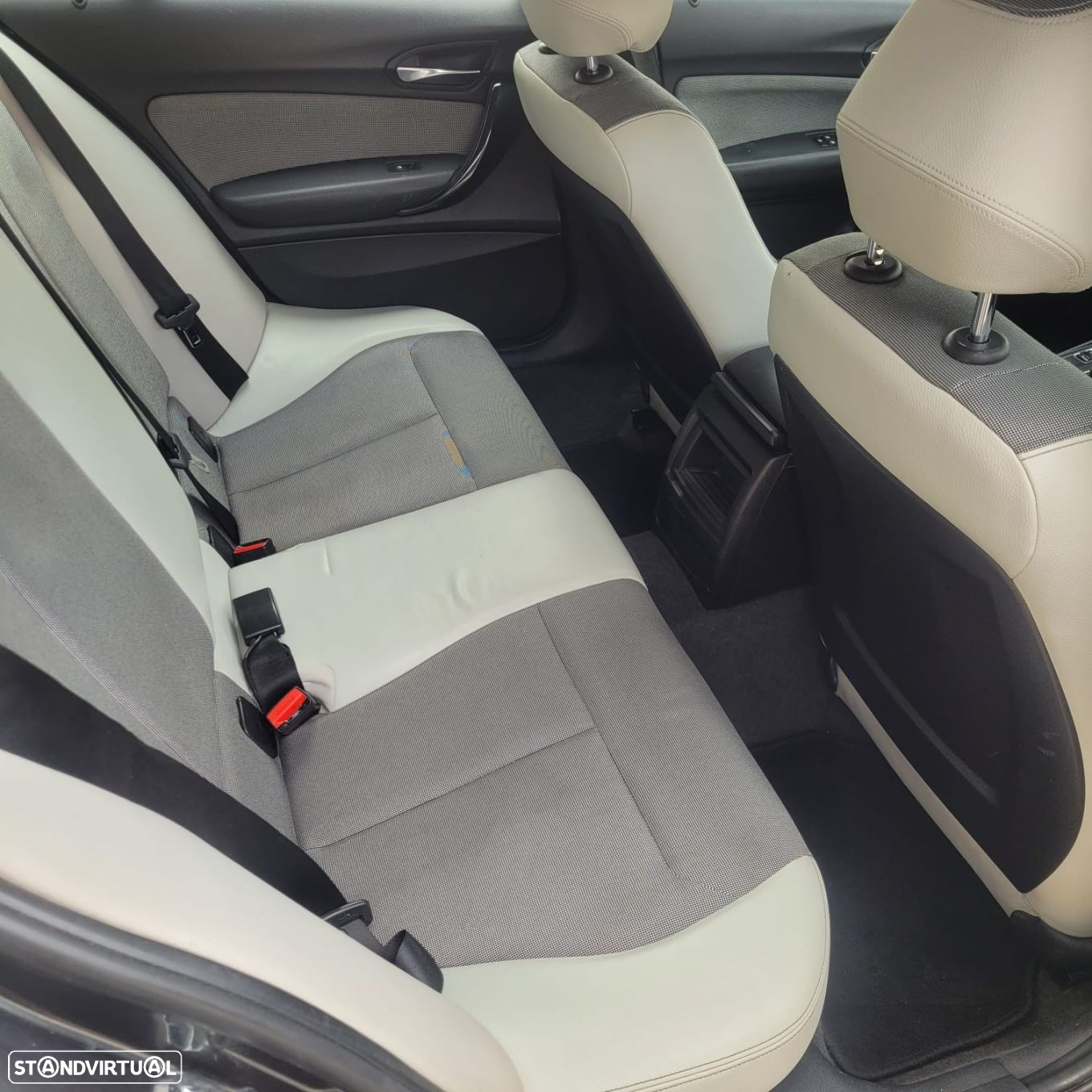 BMW 118 dA Line Urban - 21