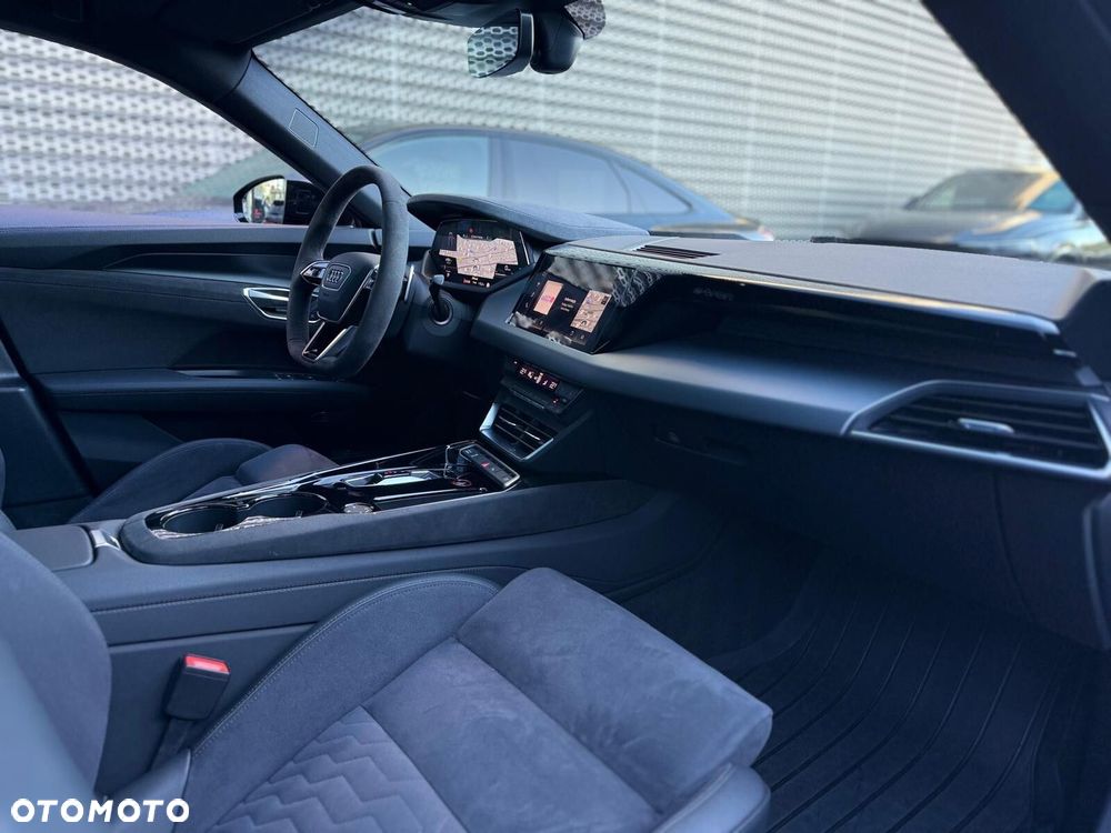 Audi e-tron GT - 24