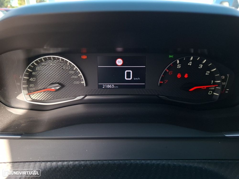 Peugeot 2008 1.2 Style - 15