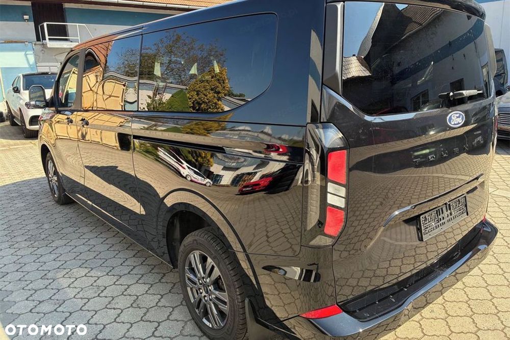 Ford Tourneo Custom 2026 photo 5