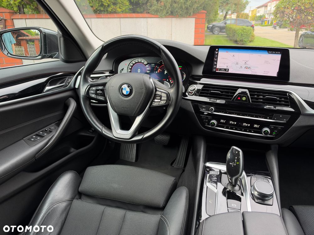 BMW Seria 5 520d Sport Line sport - 13
