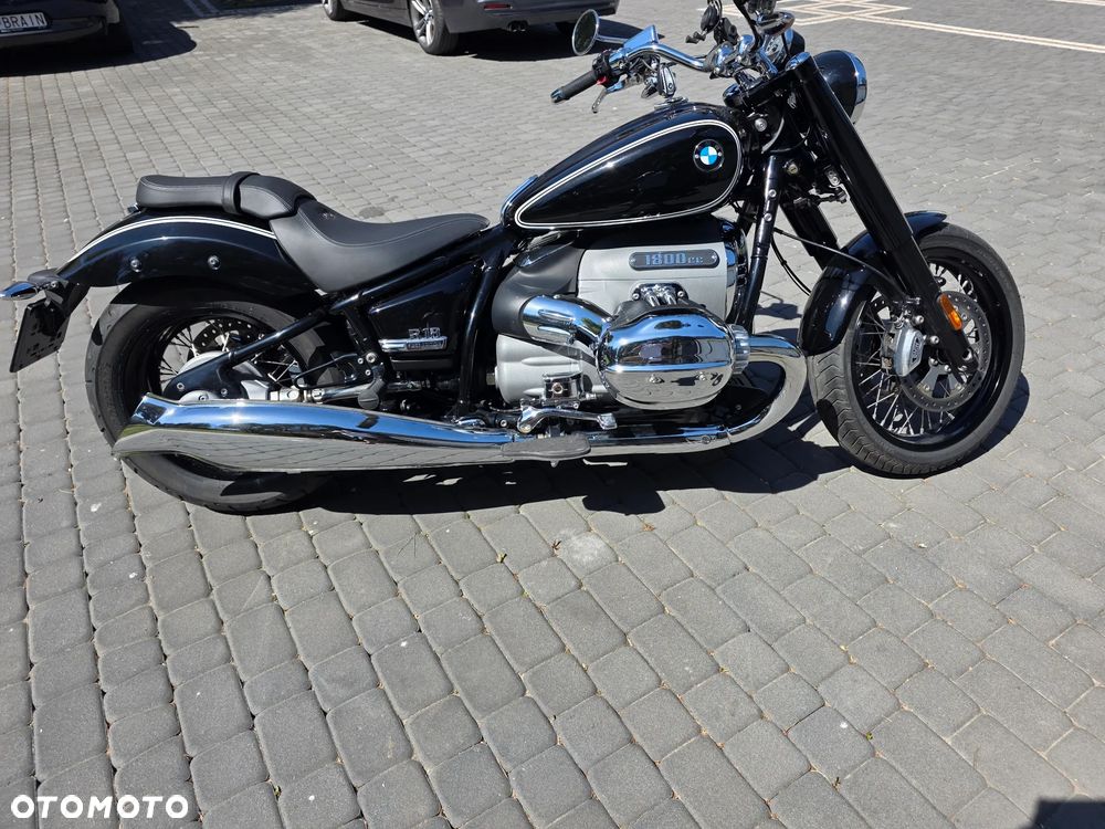 BMW R - 1