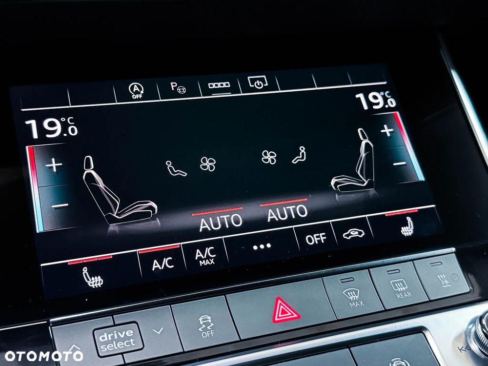 Audi A6 Avant 40 TDI S tronic S line - 37