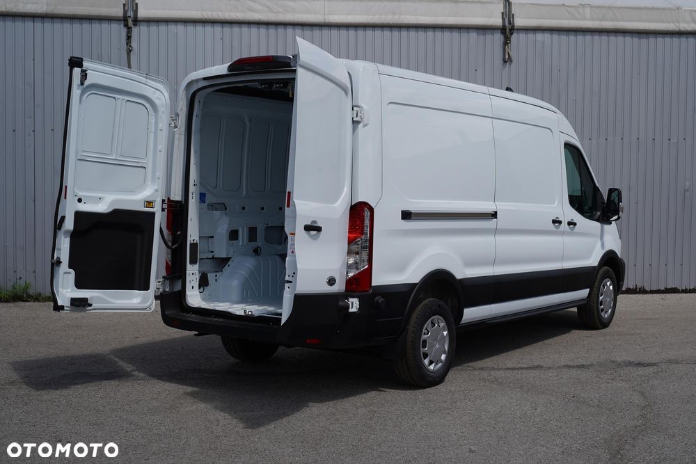 Ford Transit 350 L3H2 Trend - 17