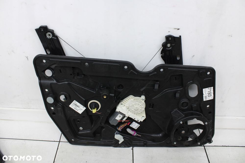 VW GOLF VI 6 3D 2008R- PODNOŚNIK MECHANIZM SZYBY LEWY PRZÓD PRZEDNI - 1