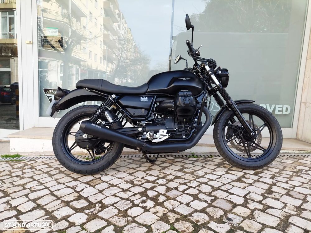 Moto Guzzi V7 STONE - 1