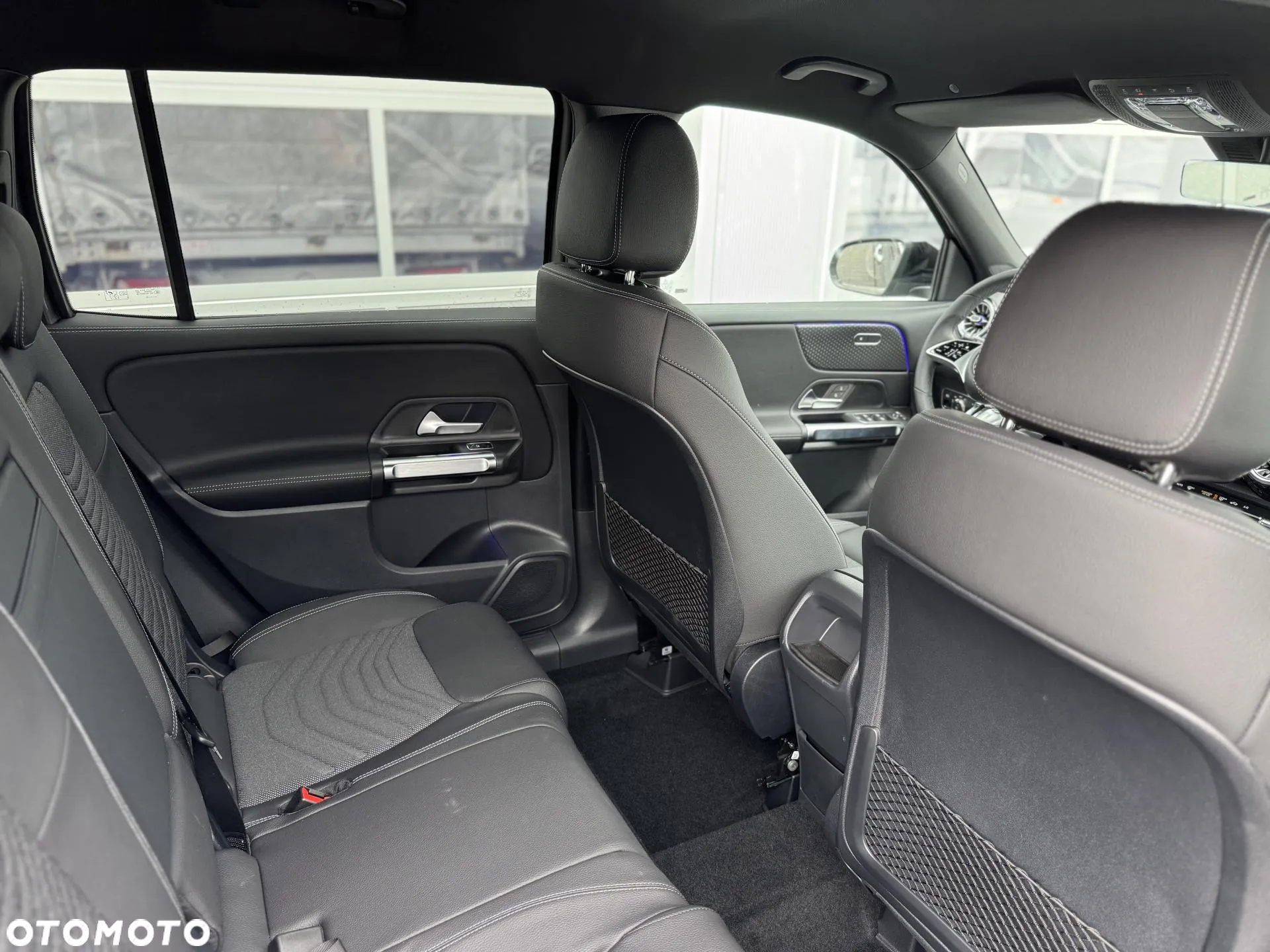 Mercedes-Benz GLB 200 Progressive 7G-DCT - 18