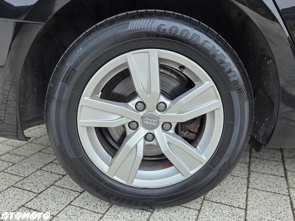 Audi A4 Avant 35 TDI Sport S tronic - 36