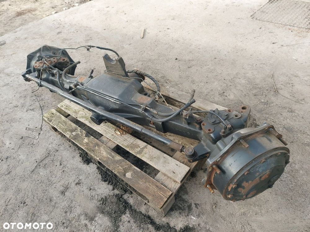 PRZEDNIA OŚ ZWOLNICA NAPĘD 87565355 NEW HOLLAND T7 185 2014r