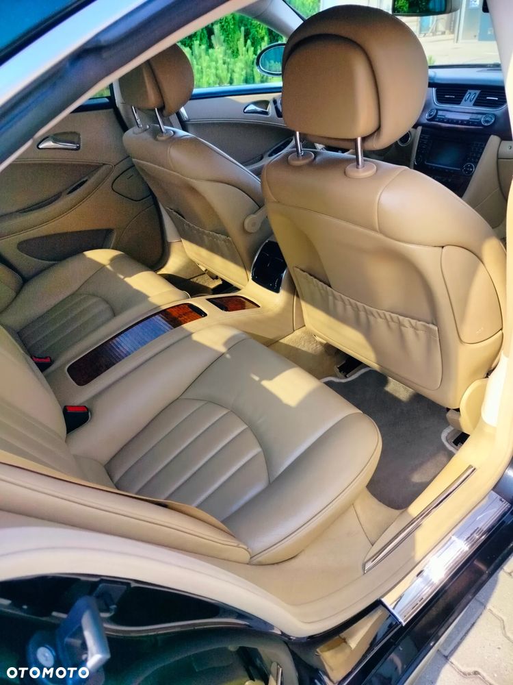 Mercedes-Benz CLS - 15
