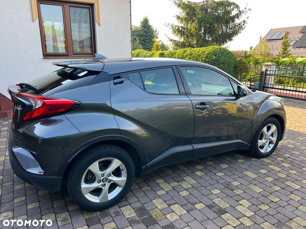 Toyota C-HR - 8