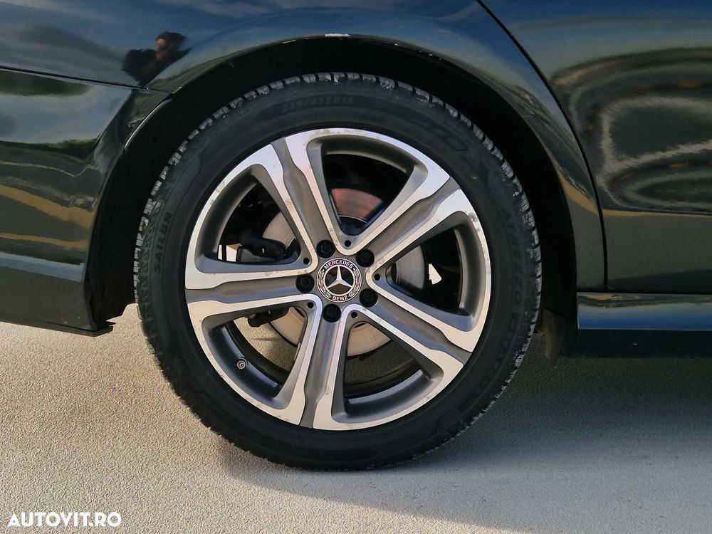 Mercedes-Benz E 220 d Aut. - 12