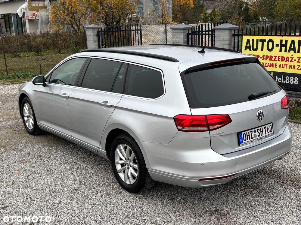 Volkswagen Passat - 25