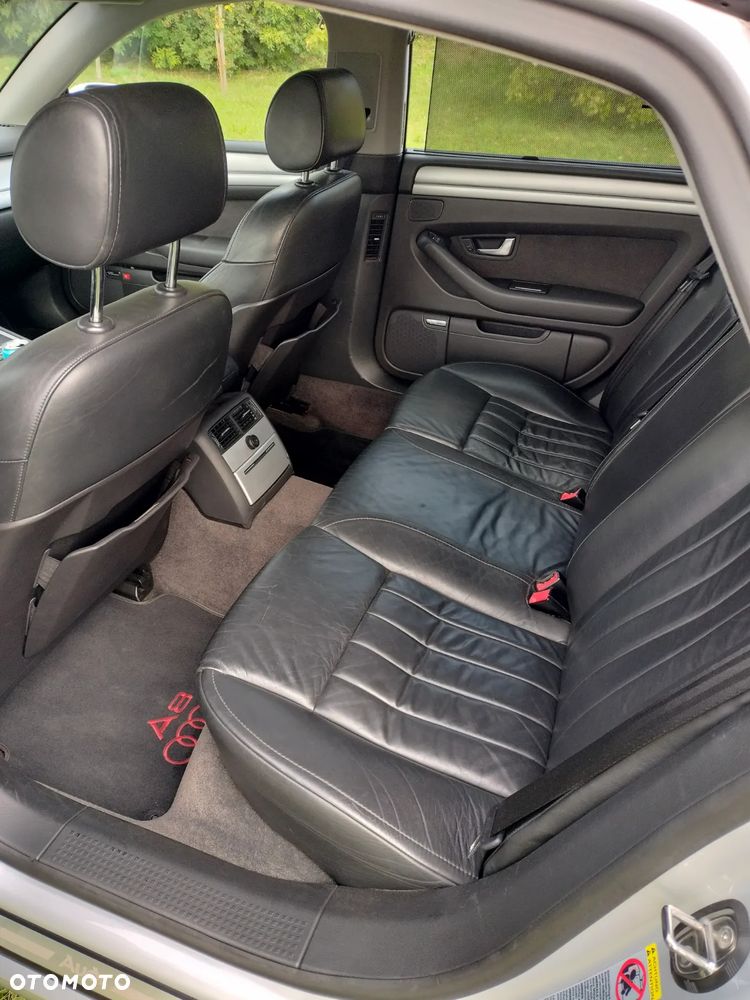 Audi A8 4.2 Quattro - 13