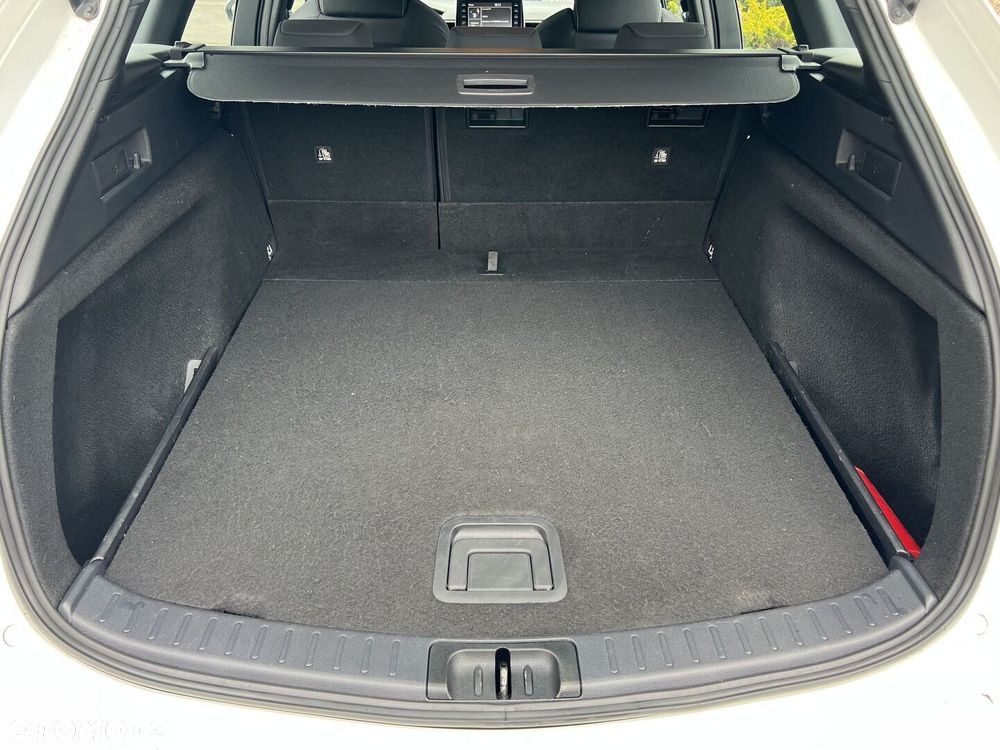 Toyota Corolla 1.8 Hybrid Comfort - 26