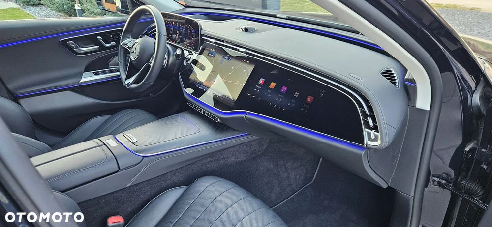 Mercedes-Benz Klasa E 300 PHEV Exclusive 9G-Tronic - 28