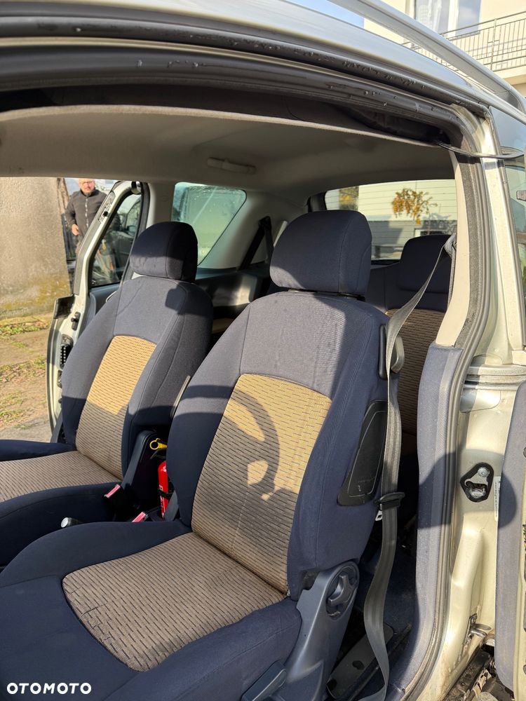 Peugeot 1007 75 Tendance - 13