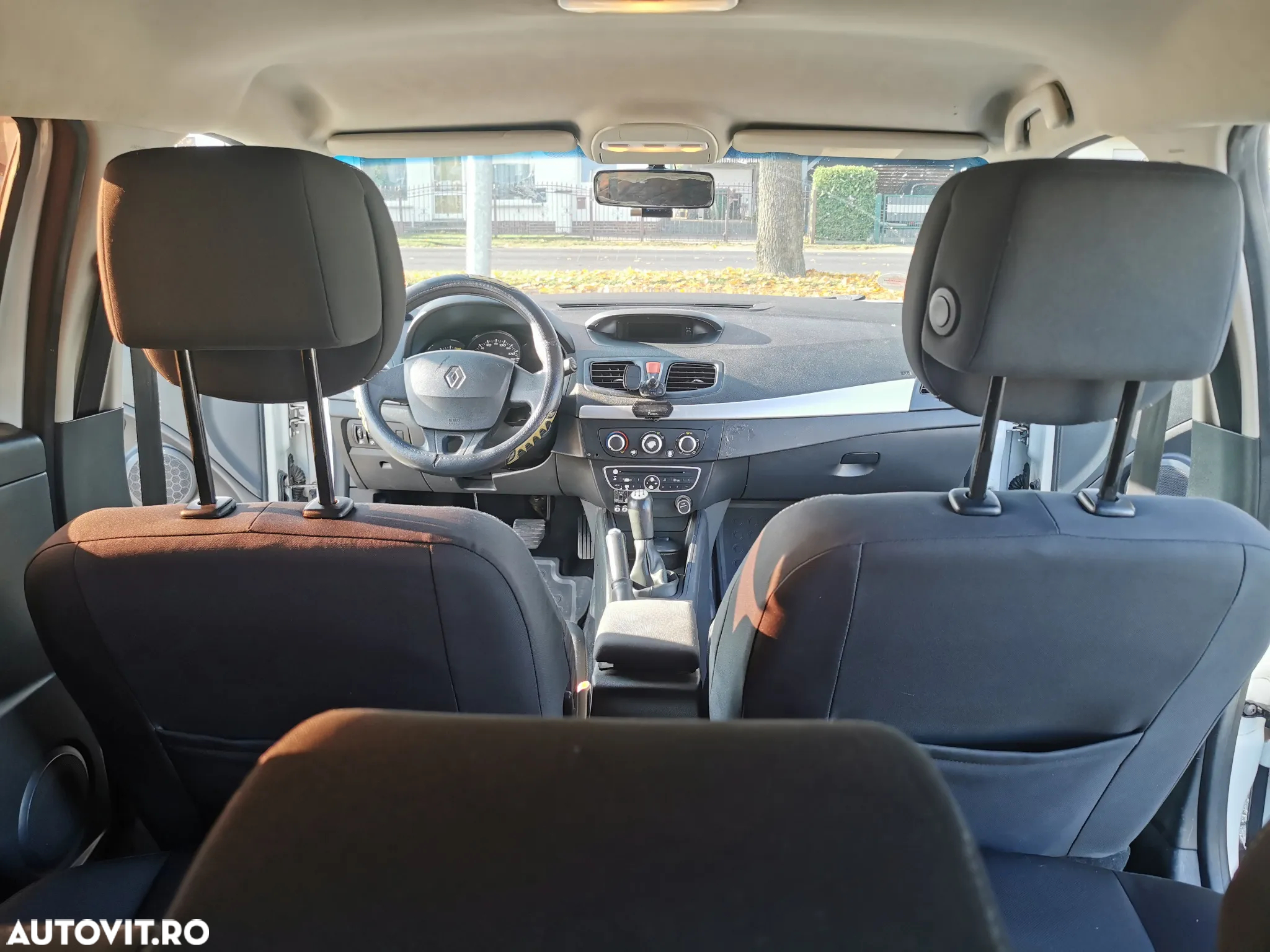 Renault Megane 1.5 dCi Authentique - 8