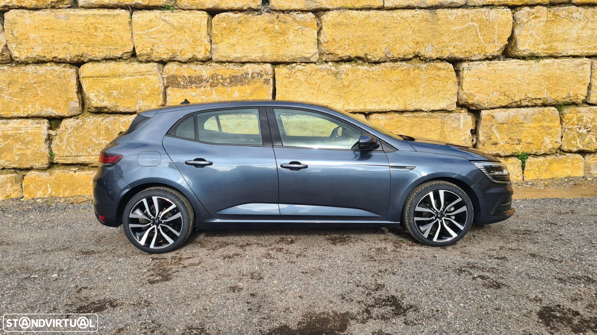 Renault Mégane 1.5 Blue dCi Intens EDC - 4