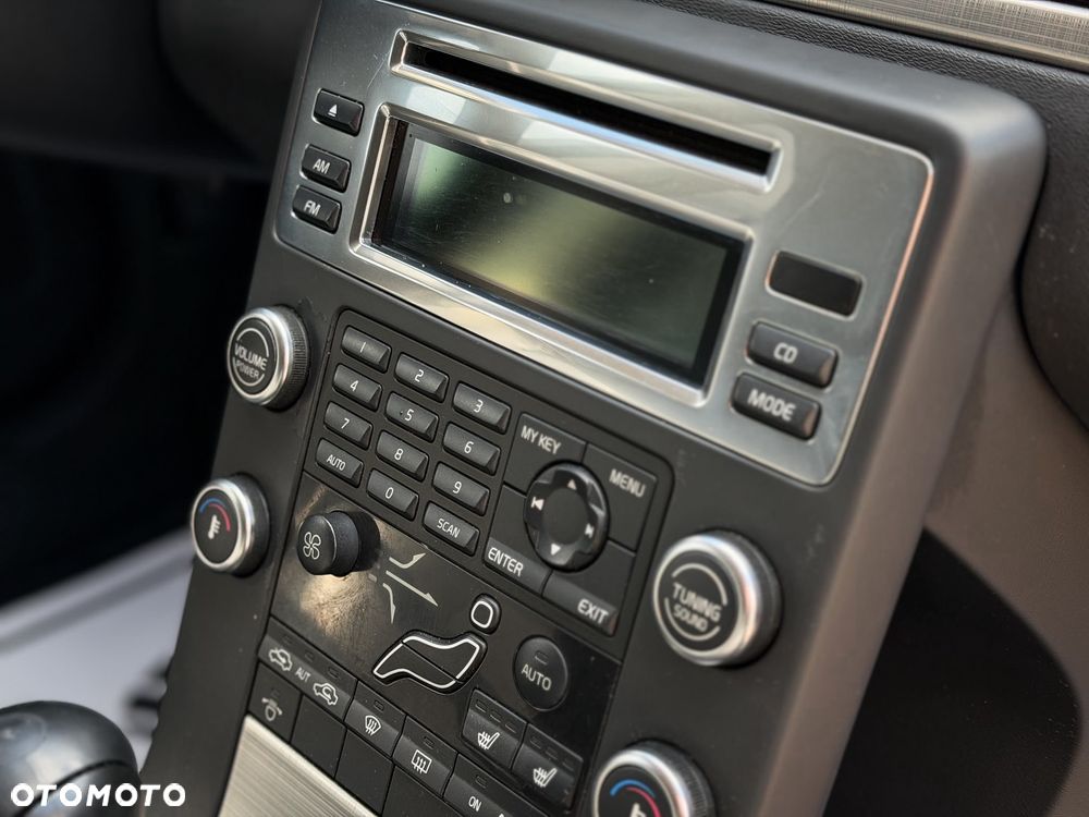 Volvo V70 2.0D Momentum - 14