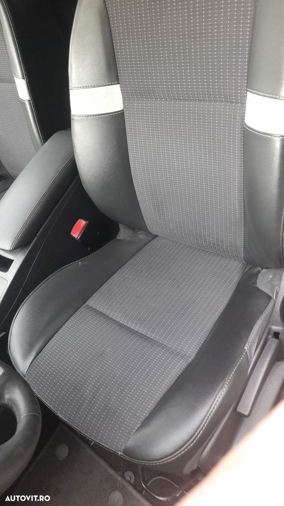 Renault Grand Scenic - 9