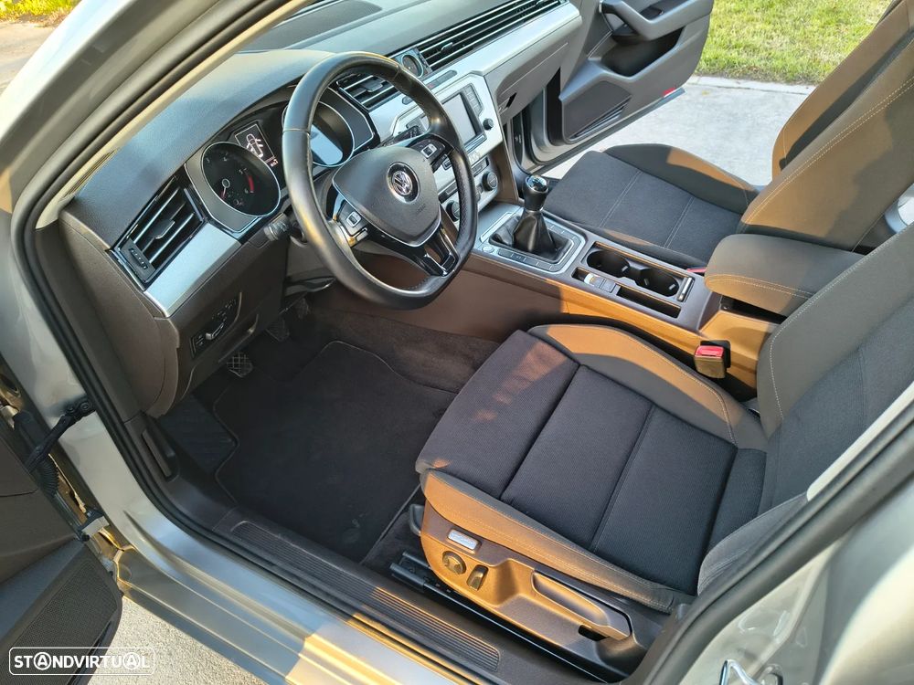 VW Passat Variant 1.6 TDI Confortline - 9