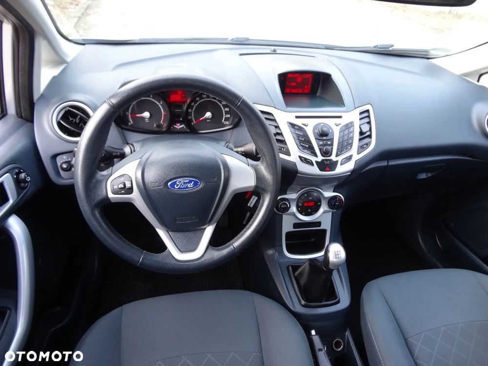 Ford Fiesta 1.25 Titanium EU5 - 15