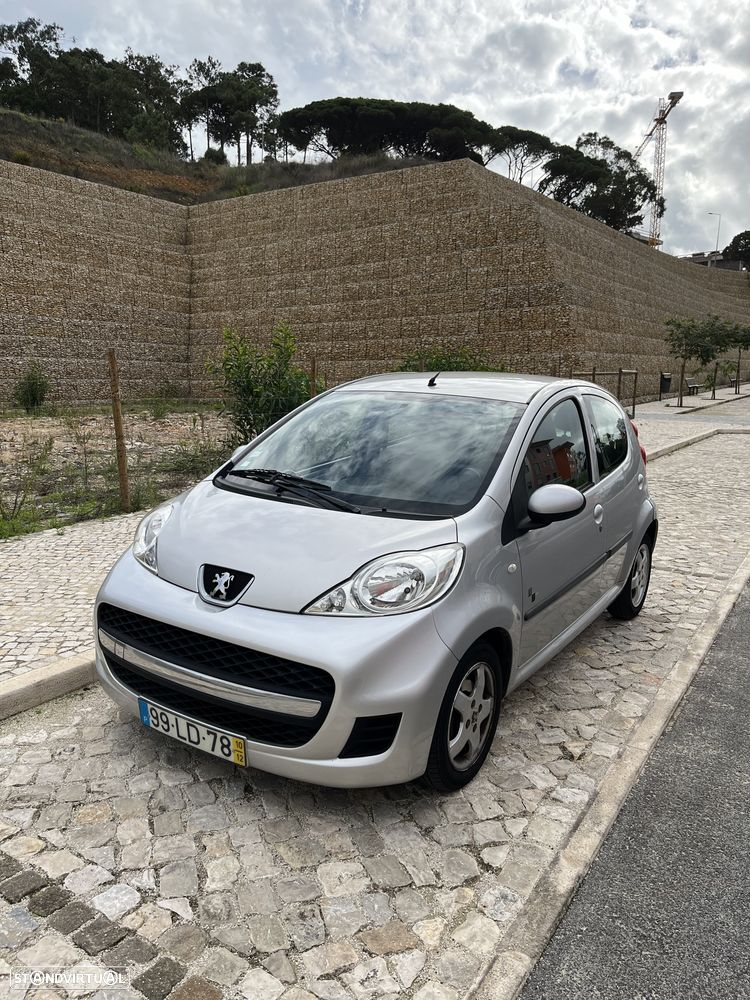 Peugeot 107 1.0 Black&Silver - 1