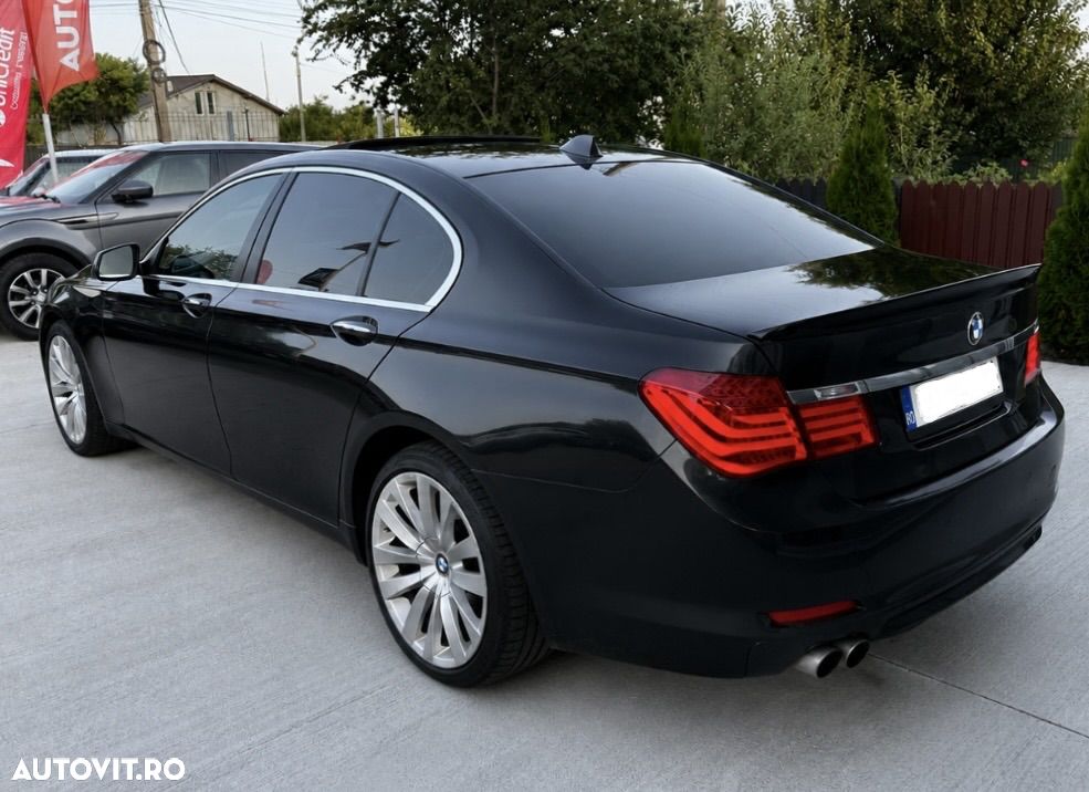 BMW Seria 7 730d - 12