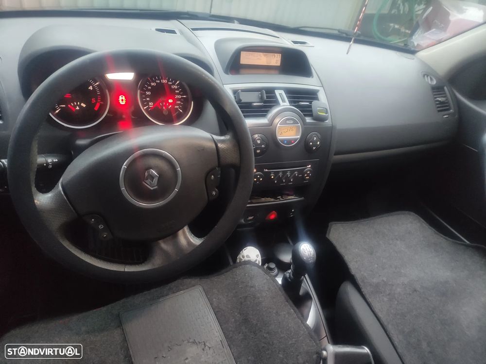 Renault Mégane Break 1.5 dCi Dynamique - 5