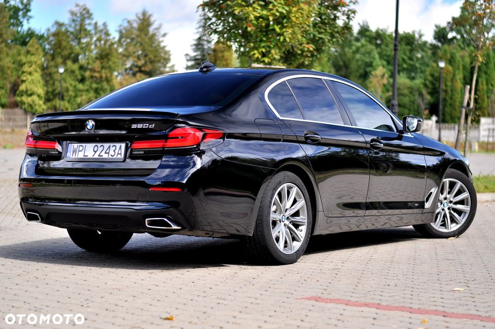 BMW Seria 5 520d xDrive Sport Line - 8