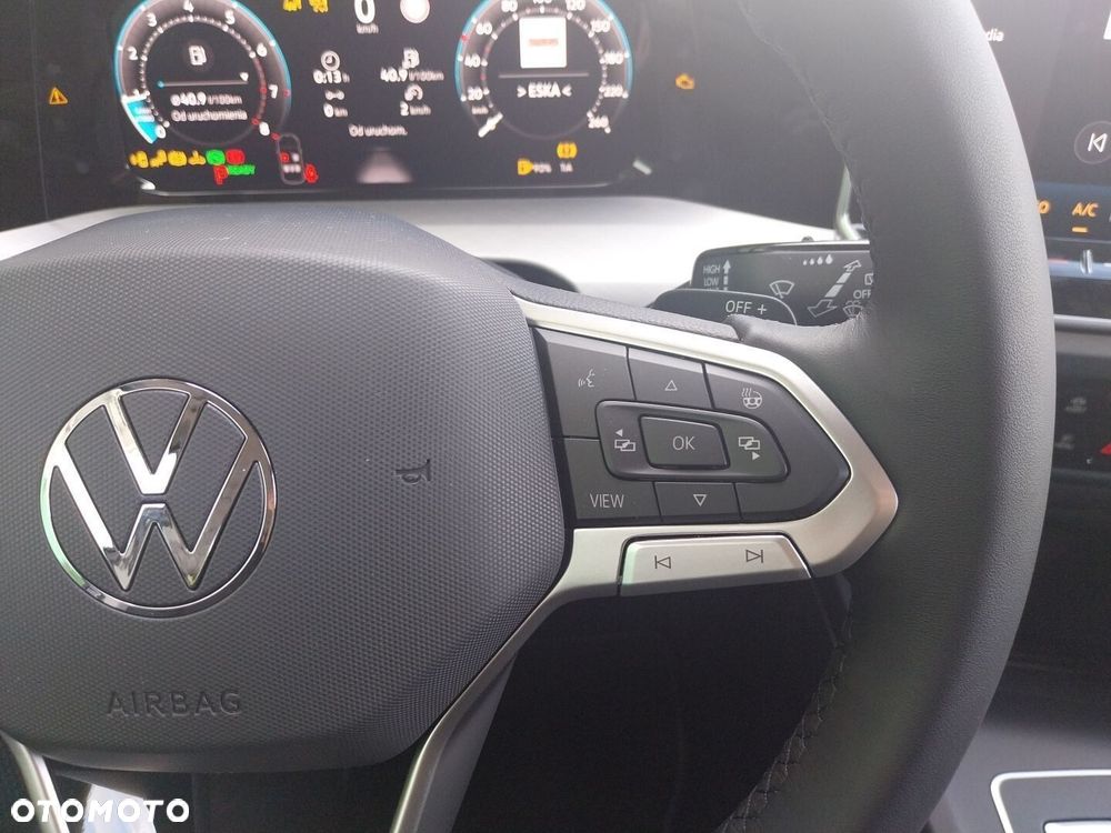 Volkswagen Golf - 13