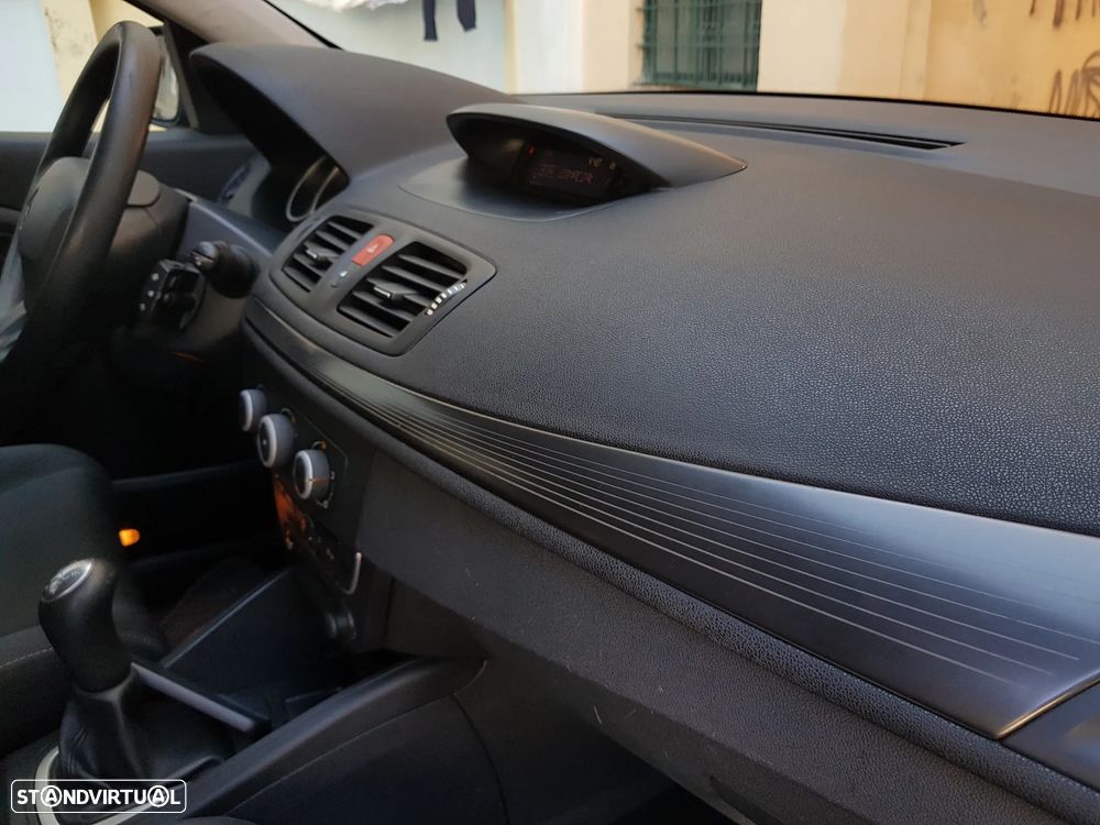 Renault Mégane Sport Tourer 1.5 dCi Dynamique - 47