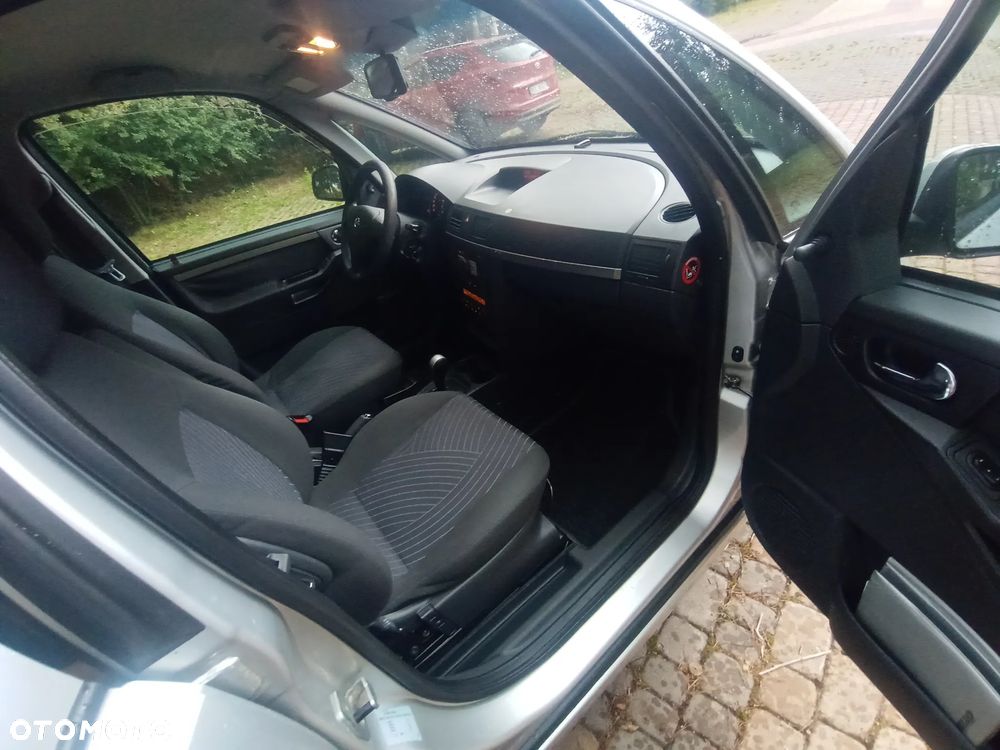 Opel Meriva 1.6 Essentia MTA - 24