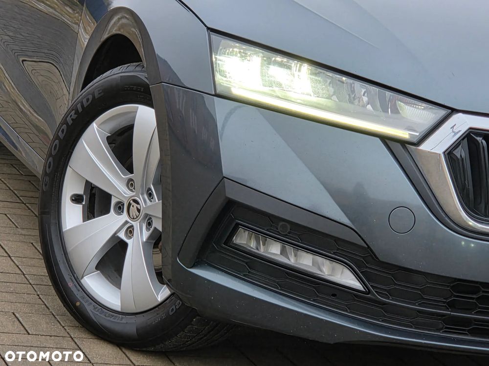 Skoda Octavia 2.0 TDI DSG Edition - 17