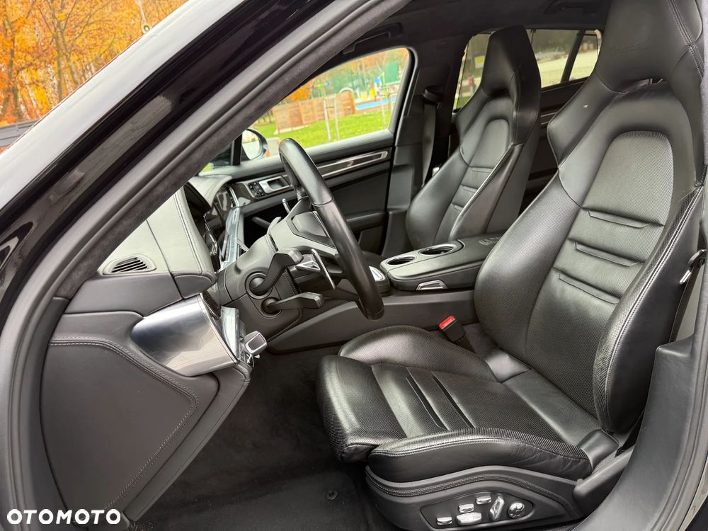 Porsche Panamera Turbo S Executive - 18