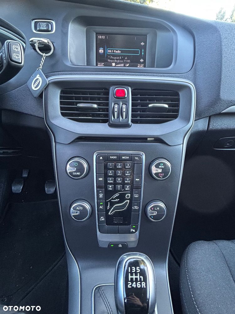 Volvo V40 - 17