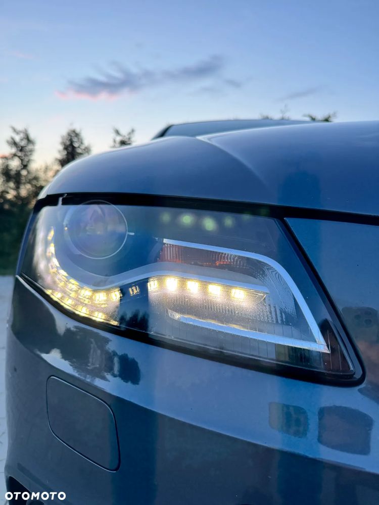 Audi A4 Avant 2.0 TDI - 10