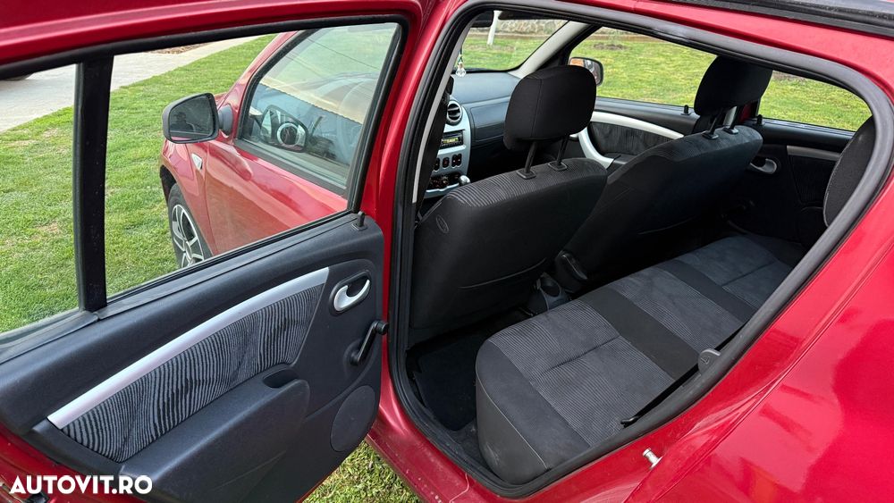 Dacia Sandero 1.6 MPI Laureate - 11