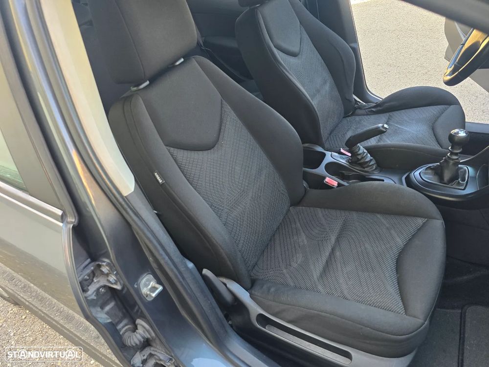 Peugeot 308 SW - 8