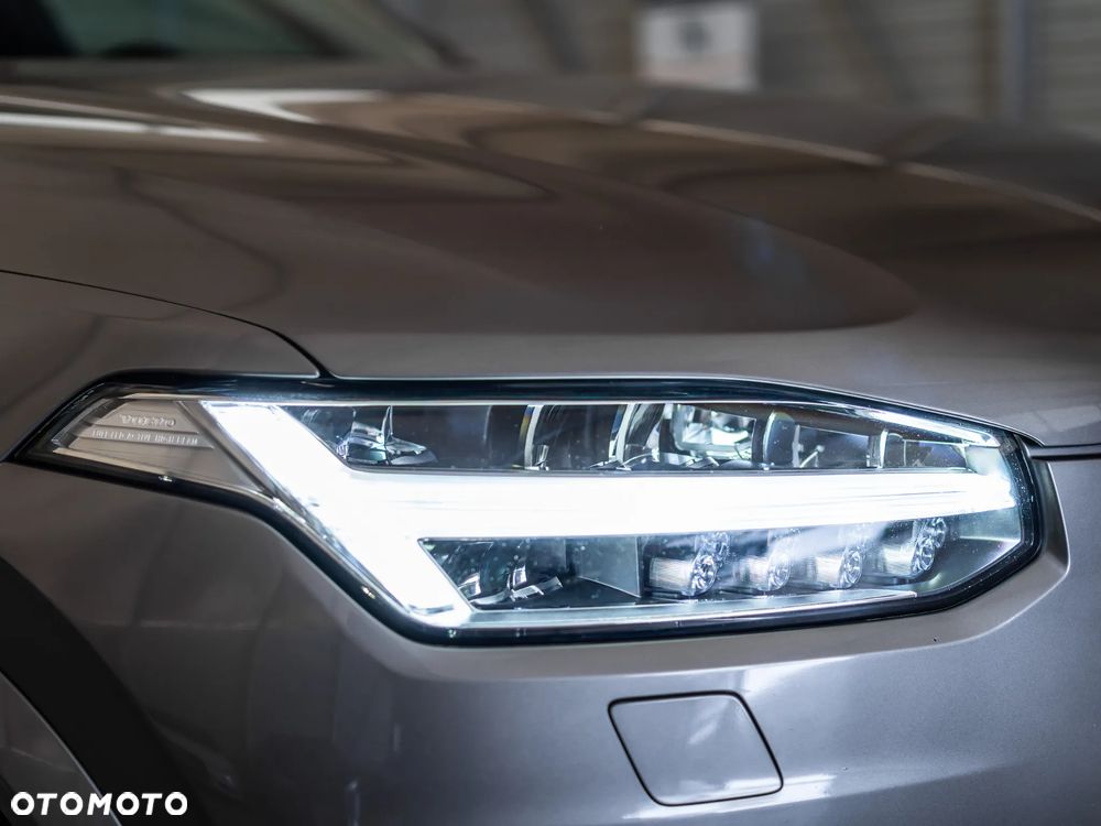Volvo XC 90 T8 AWD Twin Engine Geartronic RDesign - 5