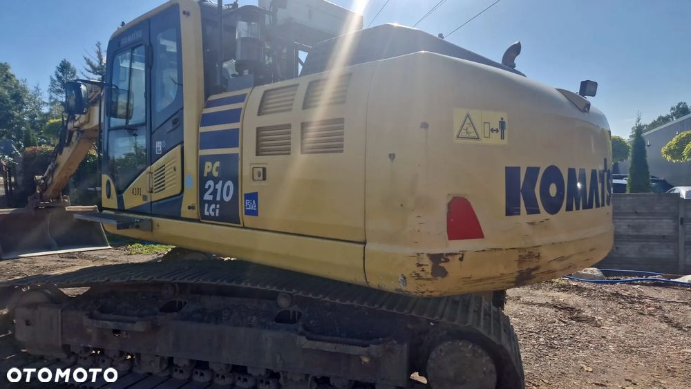Komatsu PC210 LCi-10 - 8