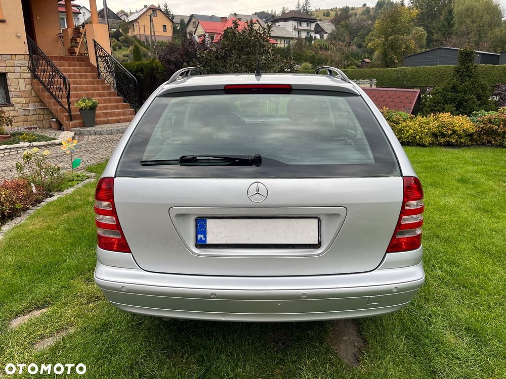 Mercedes-Benz Klasa C 220 T CDI Automatik Elegance - 4