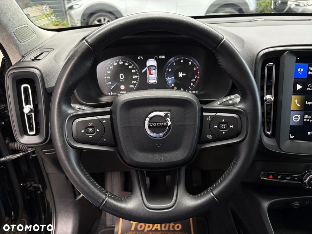 Volvo XC 40 T3 Momentum - 22