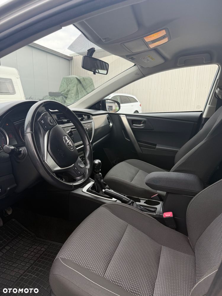 Toyota Auris 2.0 D-4D Life - 8