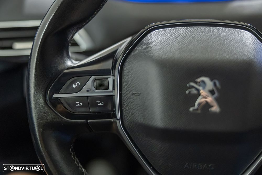 Peugeot 3008 1.2 PureTech Allure - 20