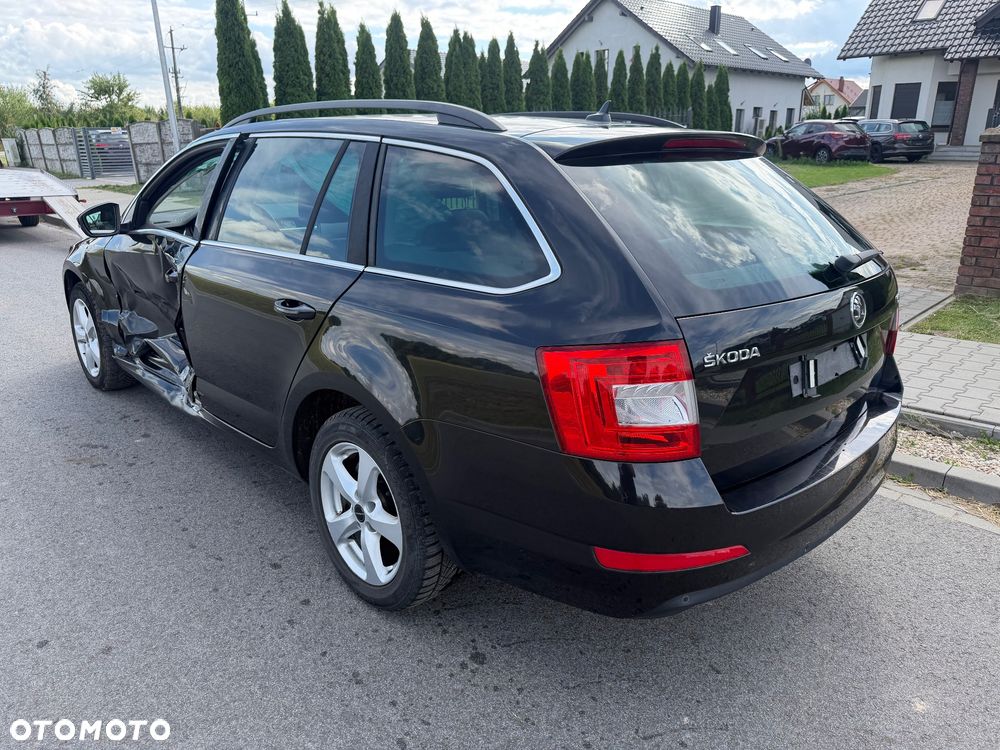 Skoda Octavia 2.0 TDI DSG Style - 4